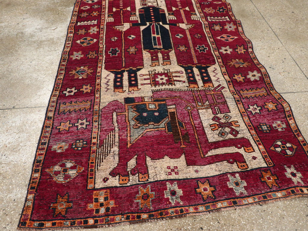 Vintage Persian Bakhtiari Pictorial Rug, No.28370 - Gss