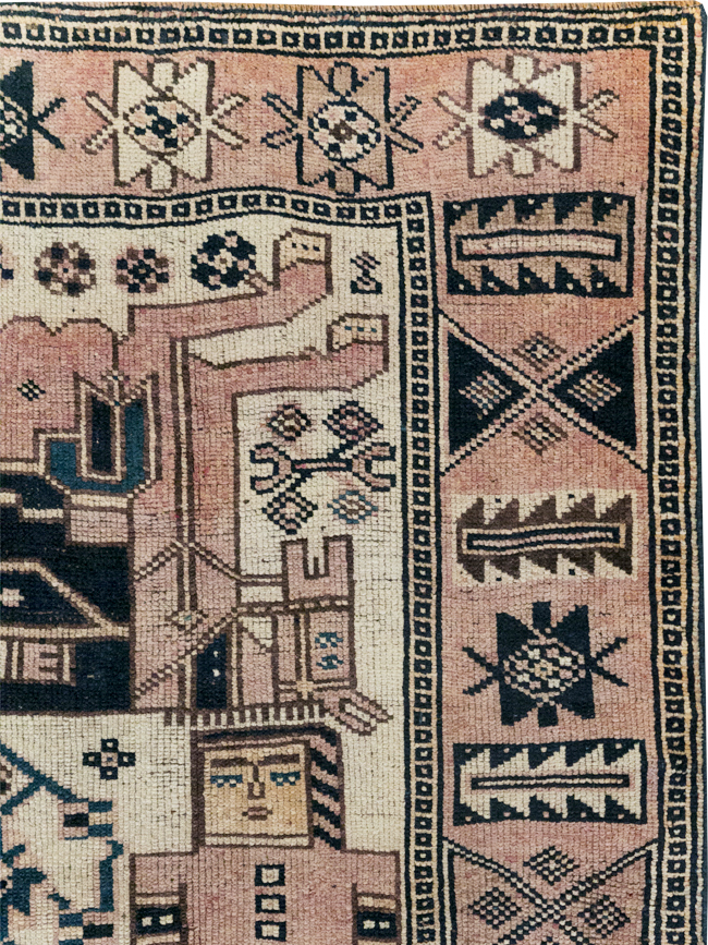 Vintage Persian Bakhtiari Rug, No.28371 - Gss