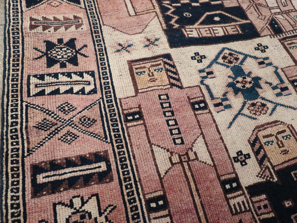 Vintage Persian Bakhtiari Rug, No.28371 - Gss
