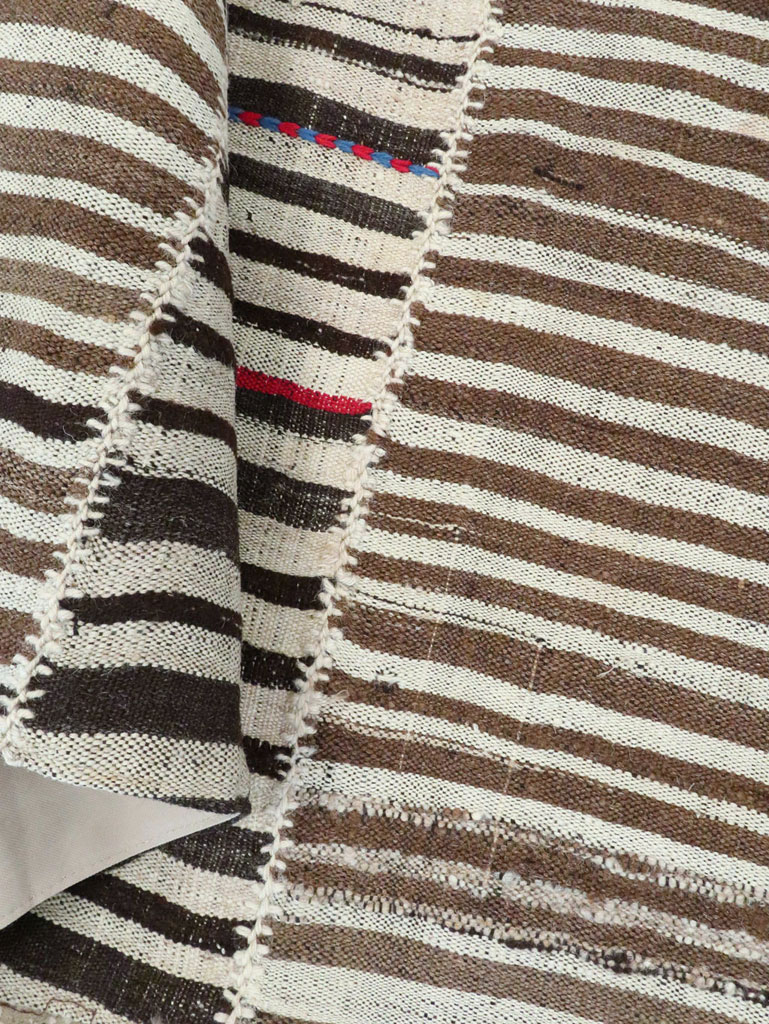 Vintage Persian Flatweave Kilim Accent Rug, No.28379 - Gss