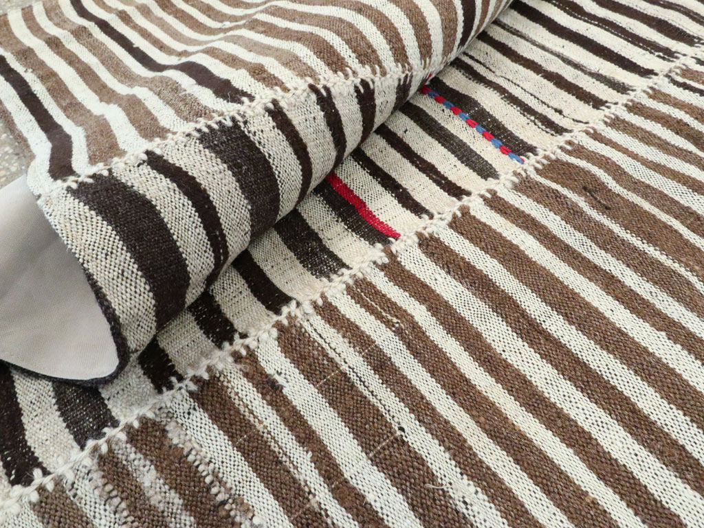 Vintage Persian Flatweave Kilim Accent Rug, No.28379 - Gss