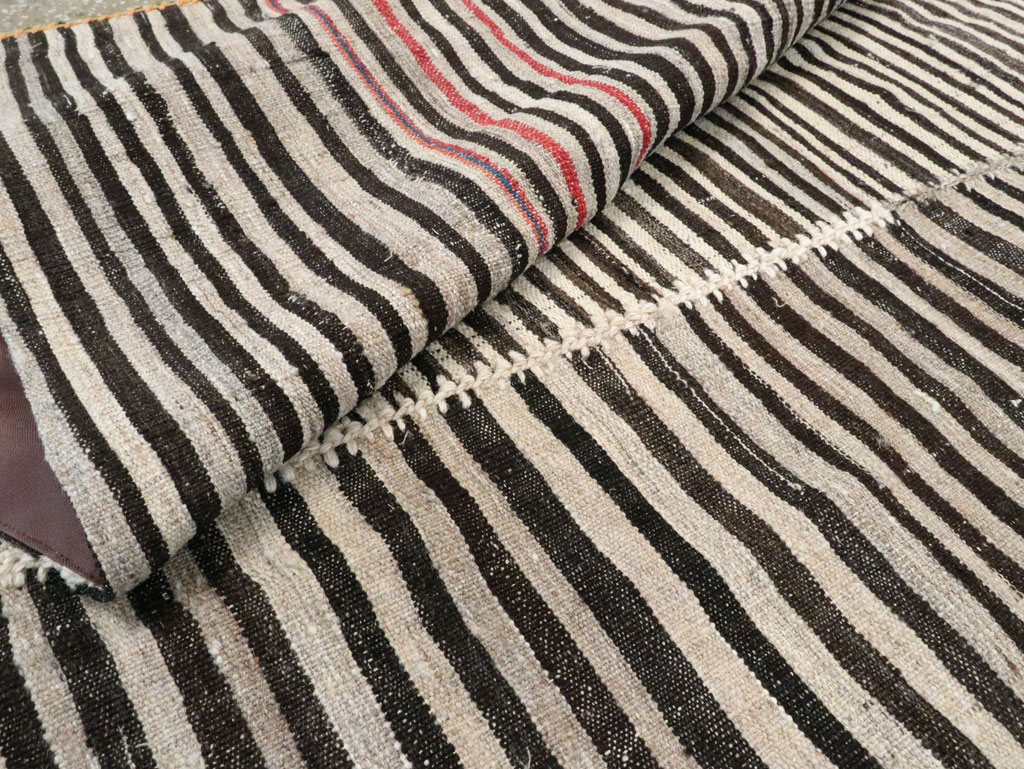 Vintage Persian Flatweave Kilim Accent Rug, No.28387 - Gss