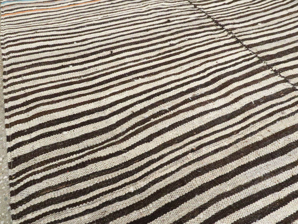 Vintage Persian Mazandaran Kilim Accent Carpet, No.28394 - Gss