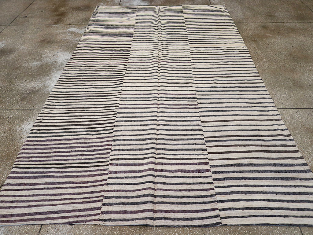 Vintage Persian Flatweave Kilim Gallery Carpet, No.28398 - Gss