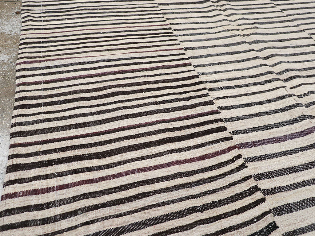 Vintage Persian Flatweave Kilim Gallery Carpet, No.28398 - Gss