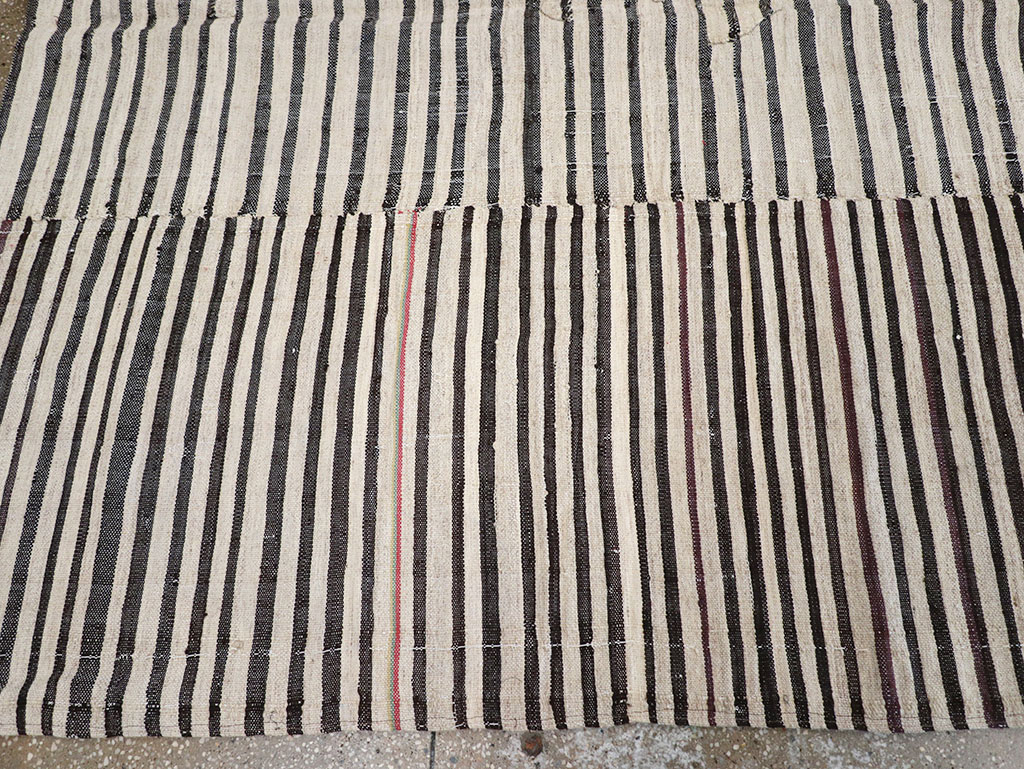 Vintage Persian Flatweave Kilim Gallery Carpet, No.28398 - Gss