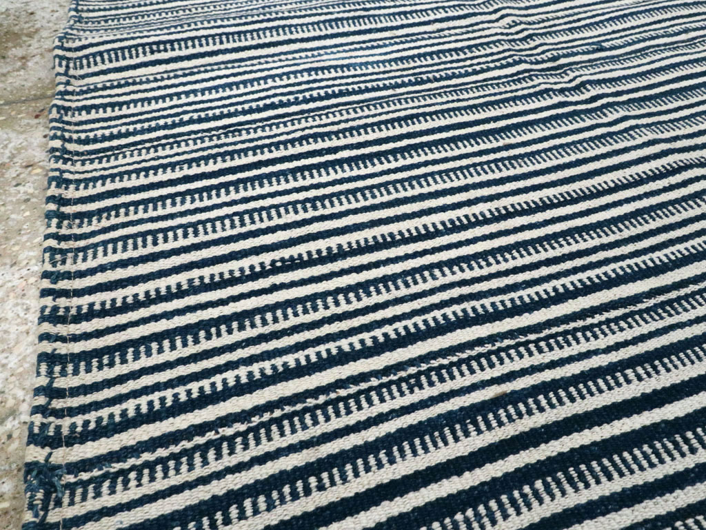 Vintage Persian Flatweave Kilim Square Accent Rug, No.28409 - Gss