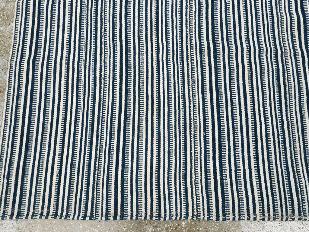 Vintage Persian Flatweave Kilim Square Accent Rug, No.28409 - Gss