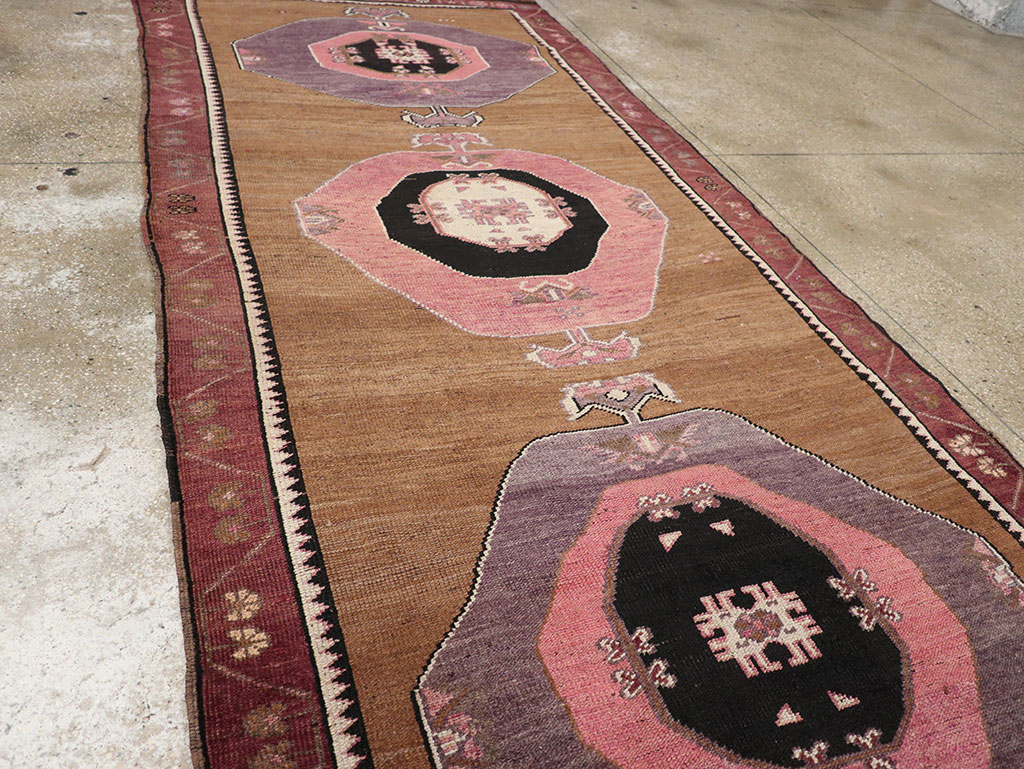 Vintage Turkish Anatolian Long Gallery Carpet, No.28458 - Gss