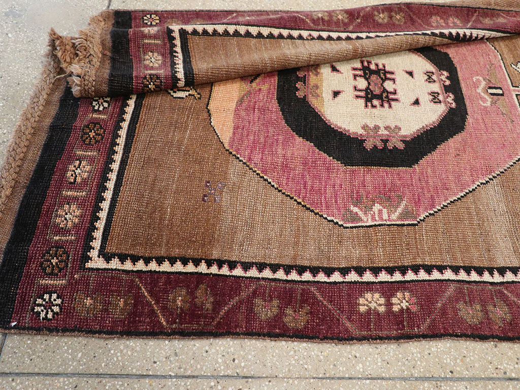 Vintage Turkish Anatolian Long Gallery Carpet, No.28458 - Gss