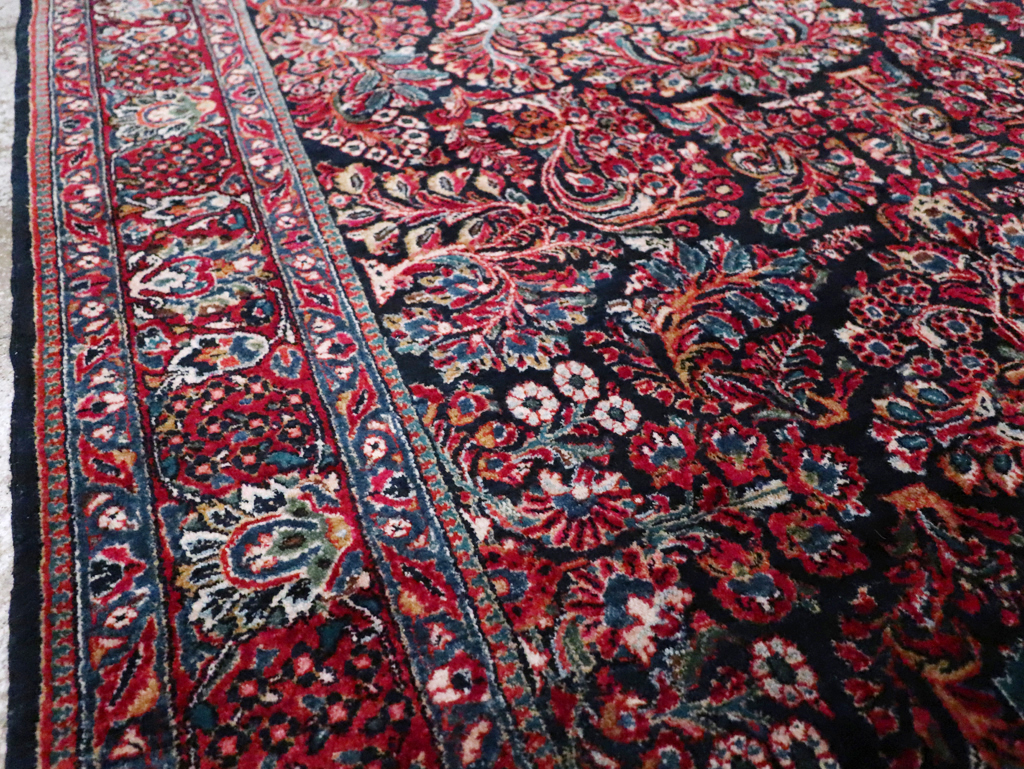 Antique Persian Sarouk Carpet, No.28497 - Gss