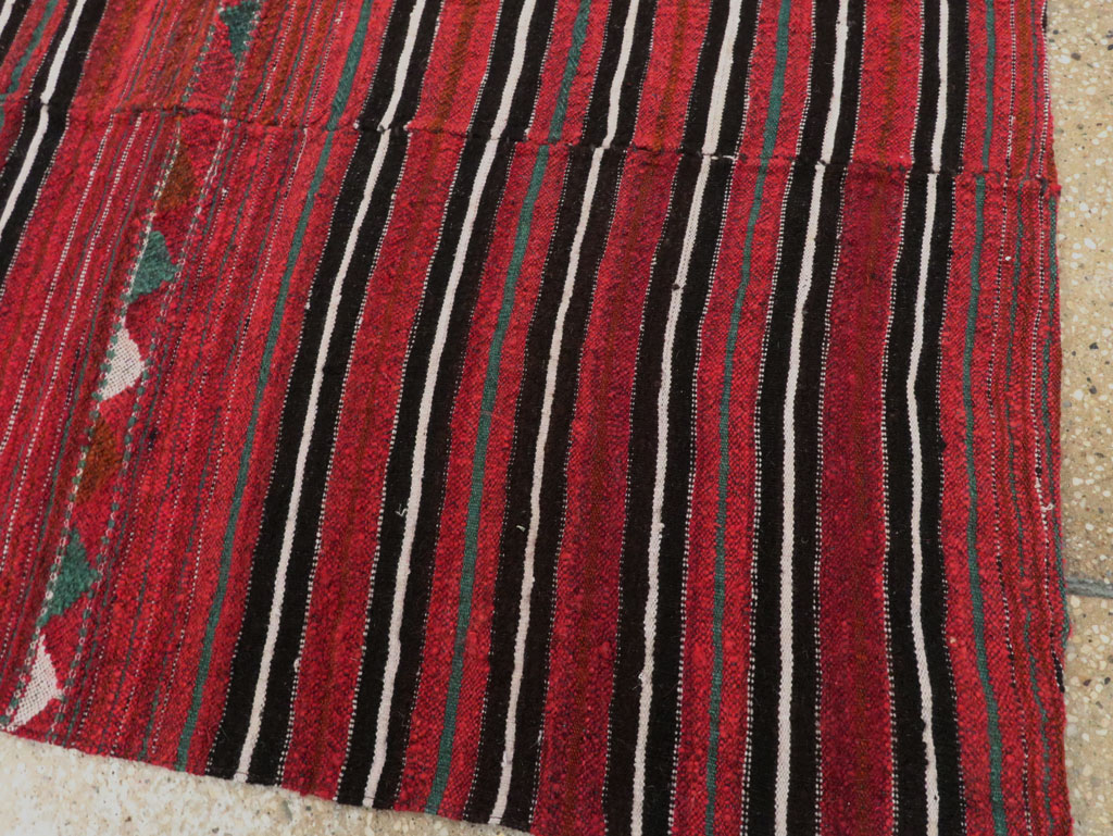 Vintage Persian Flatweave Kilim Accent Rug, No.28517 - Gss