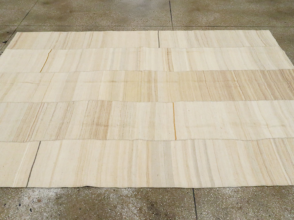 Contemporary Persian Flatweave Kilim Rug, No.28523 - Gss