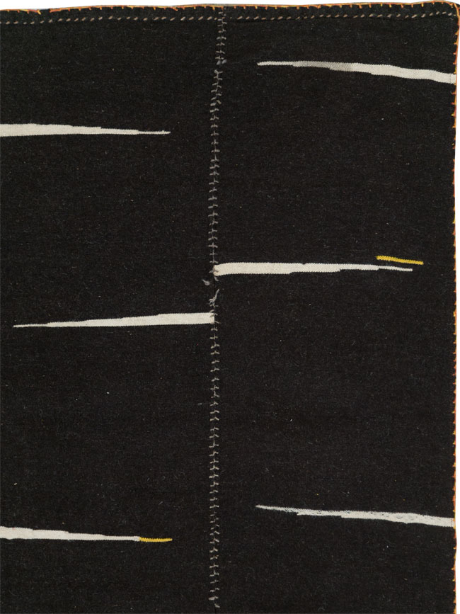 Contemporary Persian Flatweave Kilim Accent Rug, No.28542 - Gss