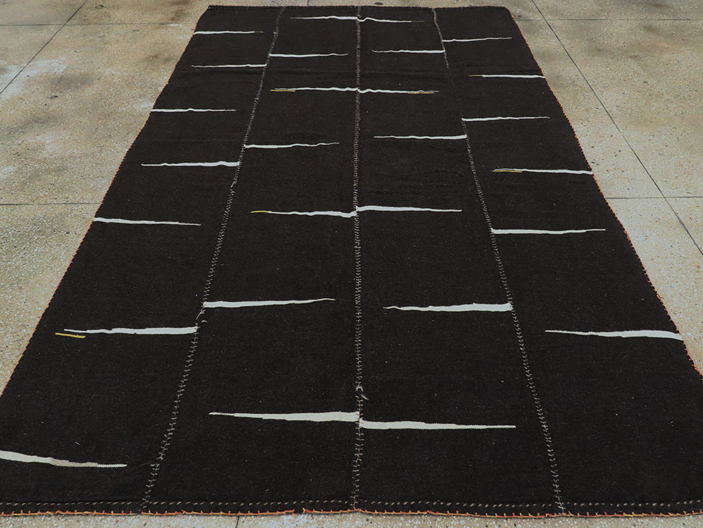Contemporary Persian Flatweave Kilim Accent Rug, No.28542 - Gss