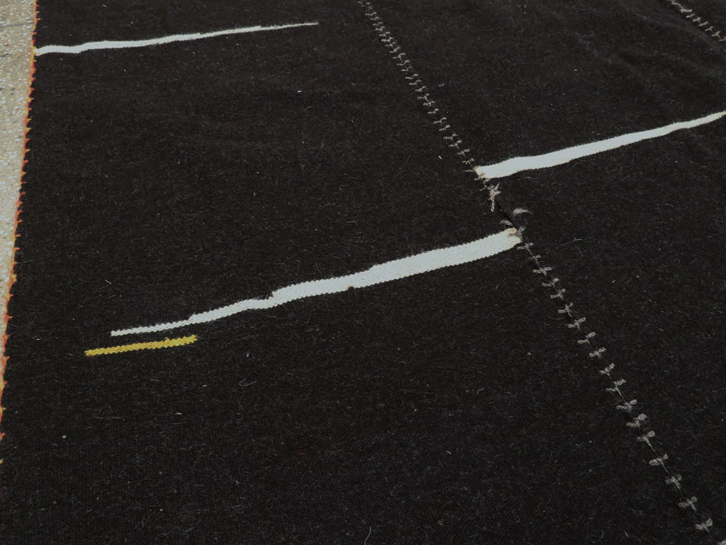 Contemporary Persian Flatweave Kilim Accent Rug, No.28542 - Gss