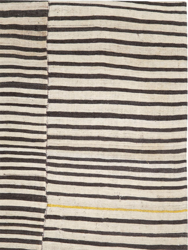 Vintage Persian Flatweave Kilim Accent Rug, No.28543 - Gss