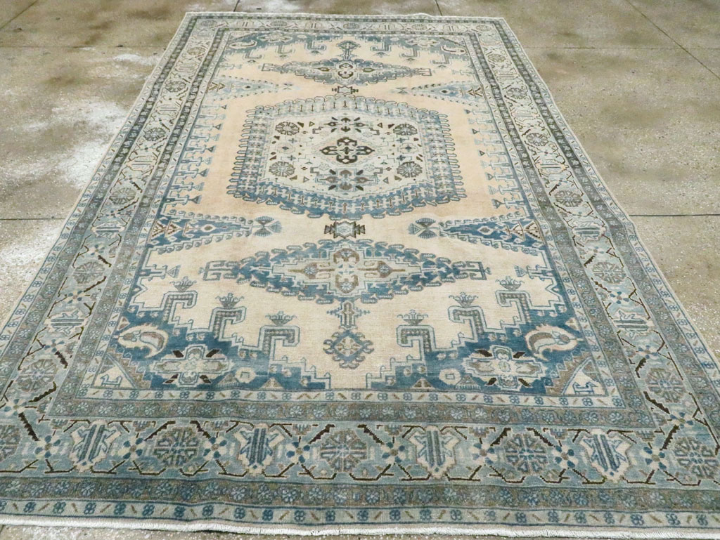 Vintage Persian Veece Accent Carpet, No.28843 - Gss