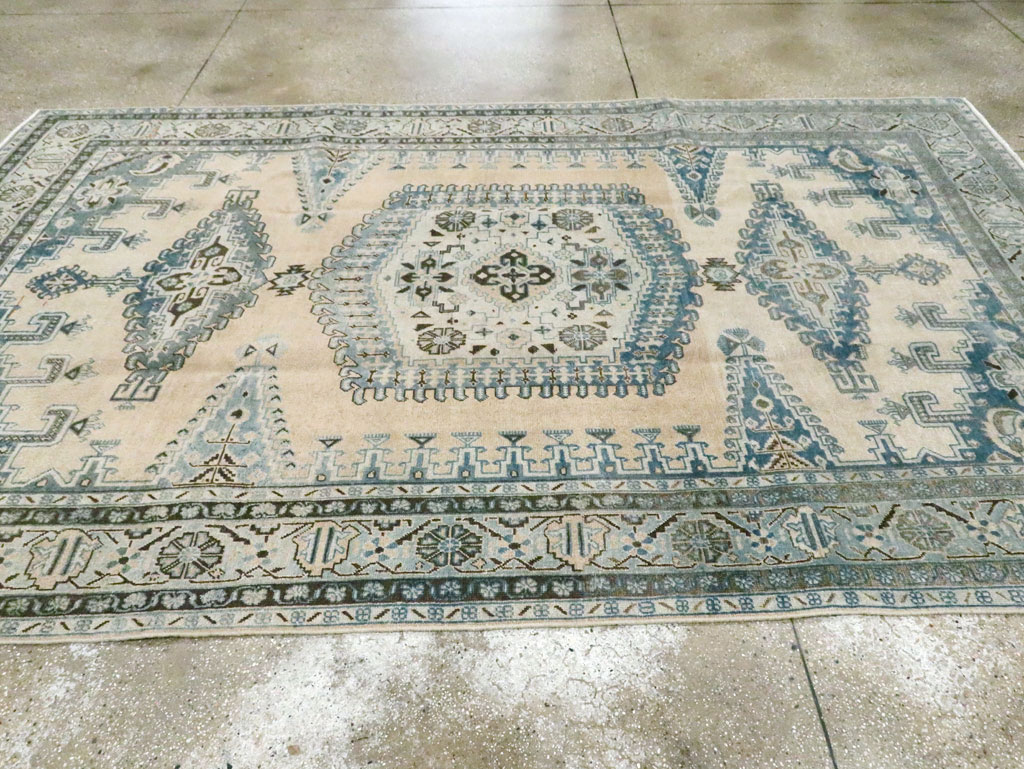 Vintage Persian Veece Accent Carpet, No.28843 - Gss