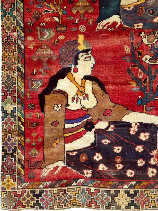 Vintage Persian Shiraz Pictorial Accent Carpet, No.28873 - Gss