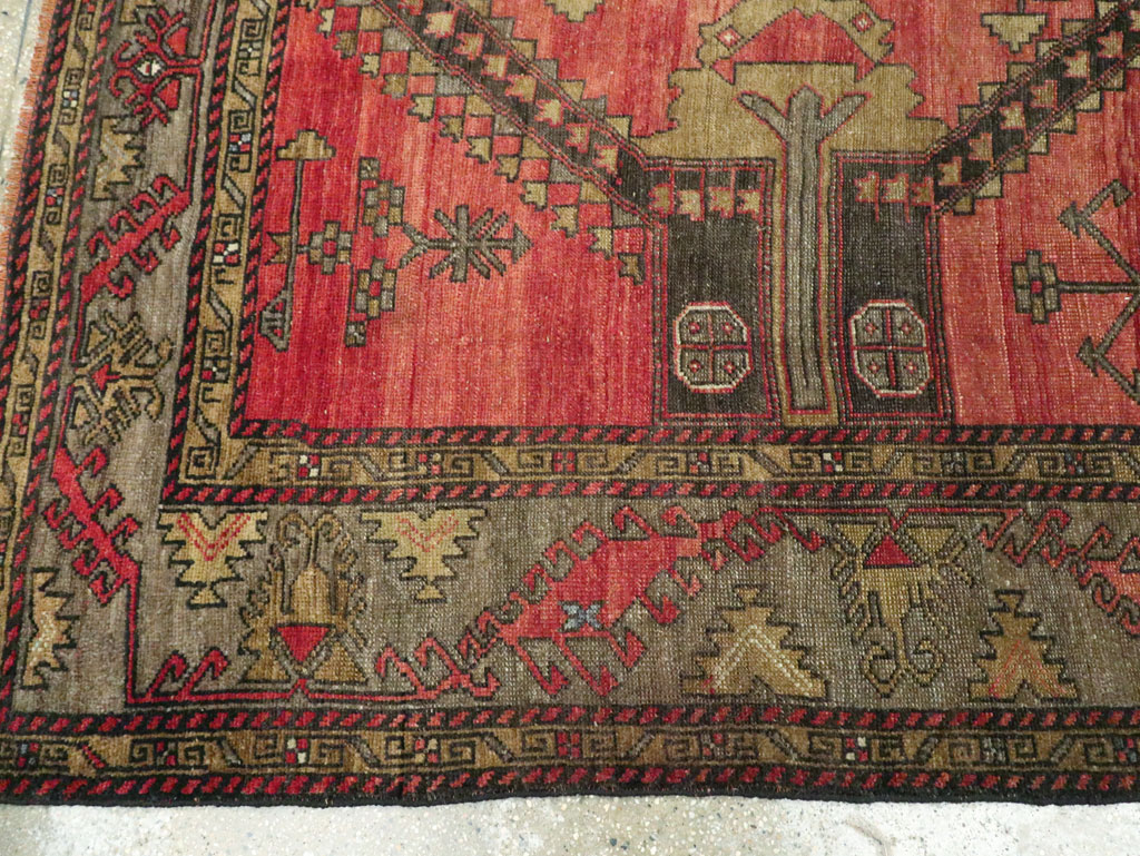 Vintage Turkish Anatolian Accent Rug, No.28886 - Gss