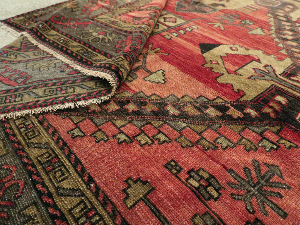 Vintage Turkish Anatolian Accent Rug, No.28886 - Gss