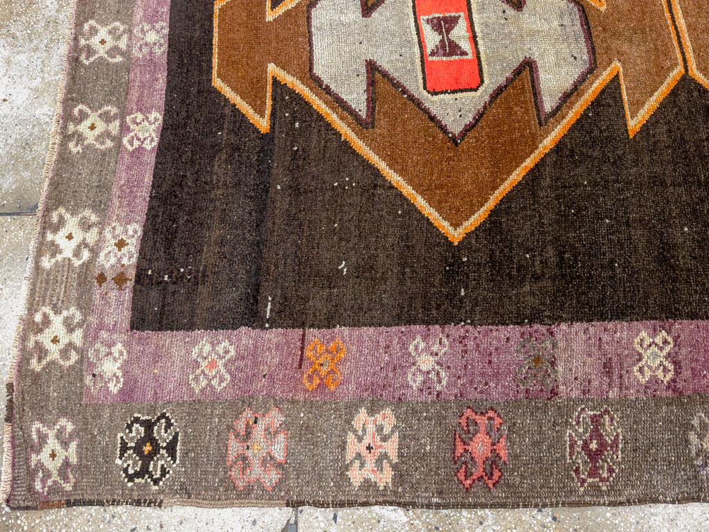 Vintage Turkish Anatolian Gallery Carpet, No.28907 - Gss
