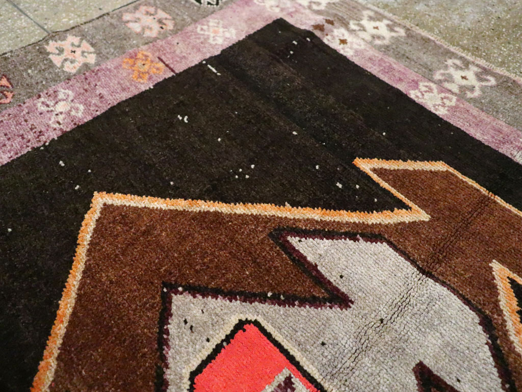 Vintage Turkish Anatolian Gallery Carpet, No.28907 - Gss