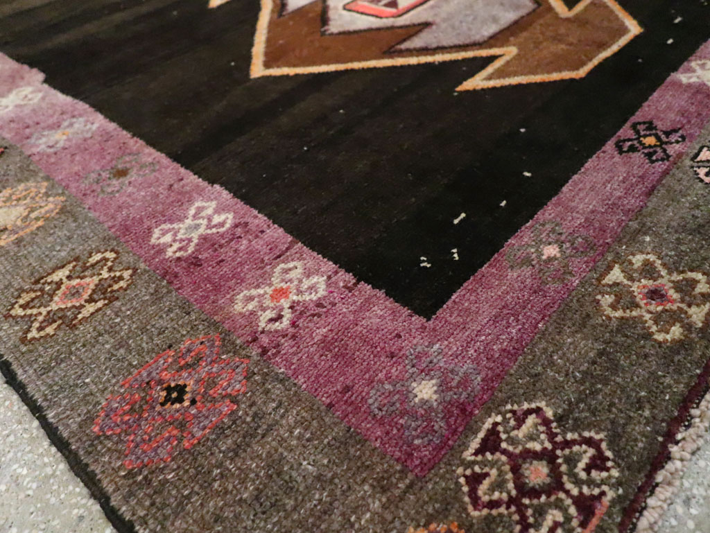 Vintage Turkish Anatolian Gallery Carpet, No.28907 - Gss