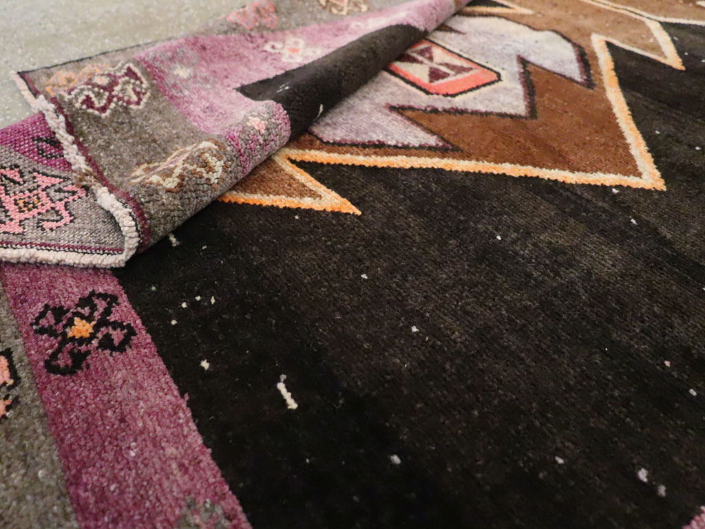 Vintage Turkish Anatolian Gallery Carpet, No.28907 - Gss