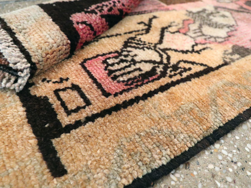 Vintage Turkish Pictorial Anatolian Throw Rug, No.28909 - Gss