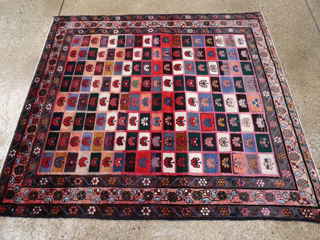 Vintage Persian Mahal Rug, No.28913 - Gss
