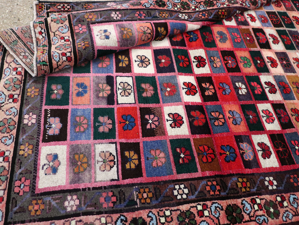 Vintage Persian Mahal Rug, No.28913 - Gss