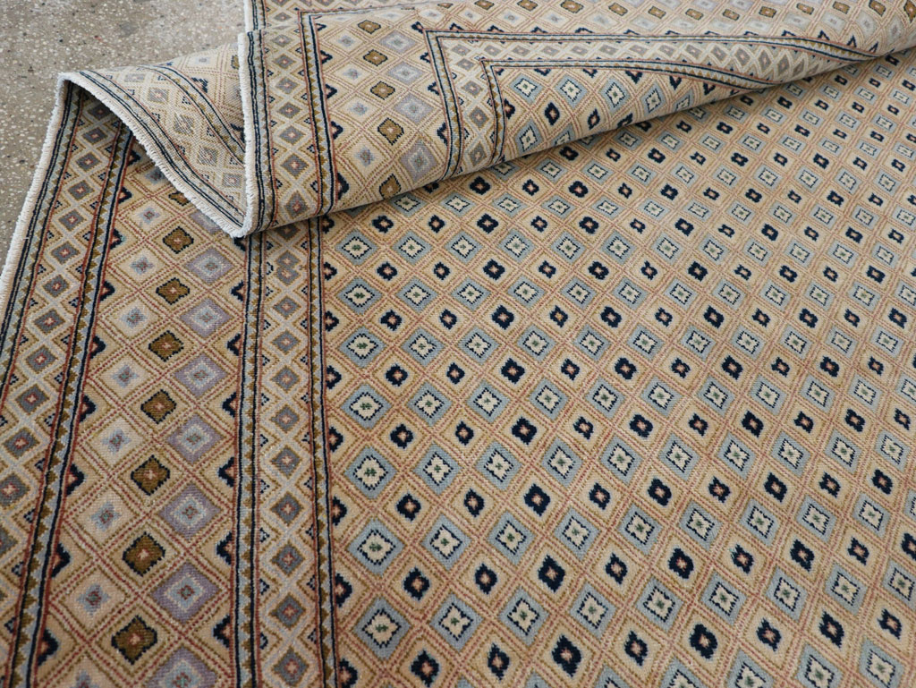 Vintage Persian Kashan Room Size Carpet, No.28918 - Gss