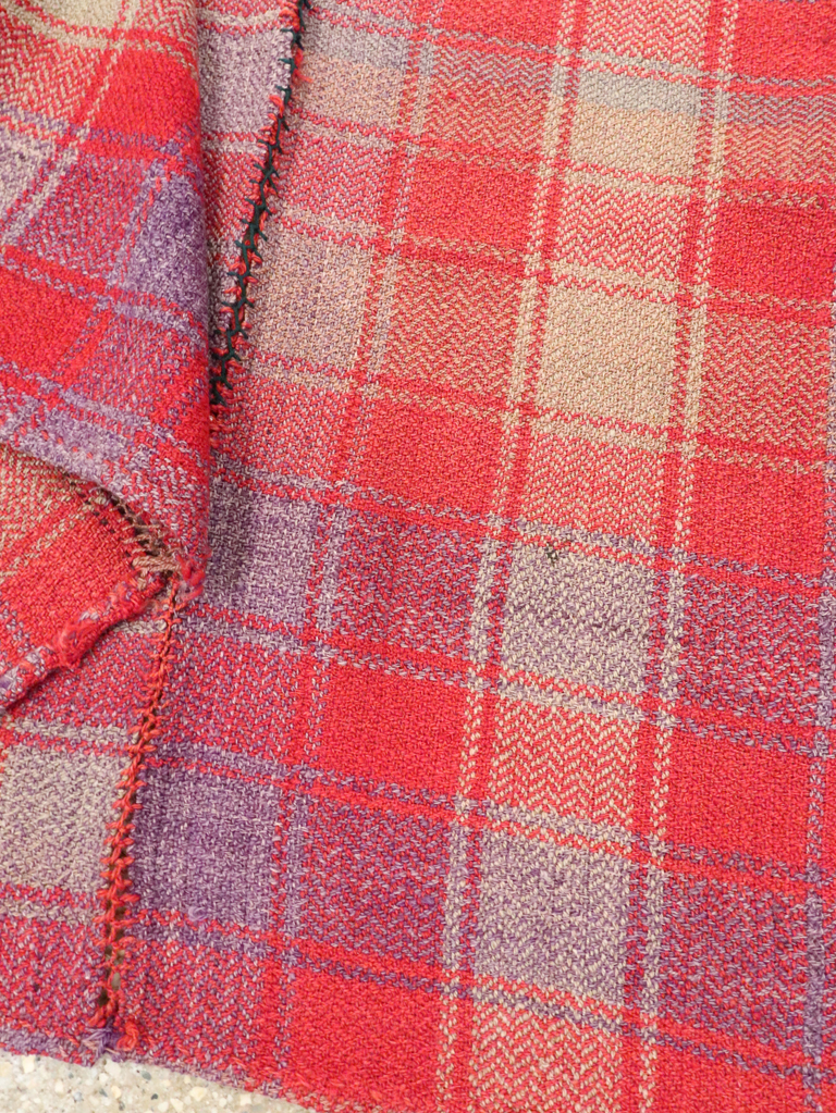 Vintage Persian Square Textile, No.28946 - Gss