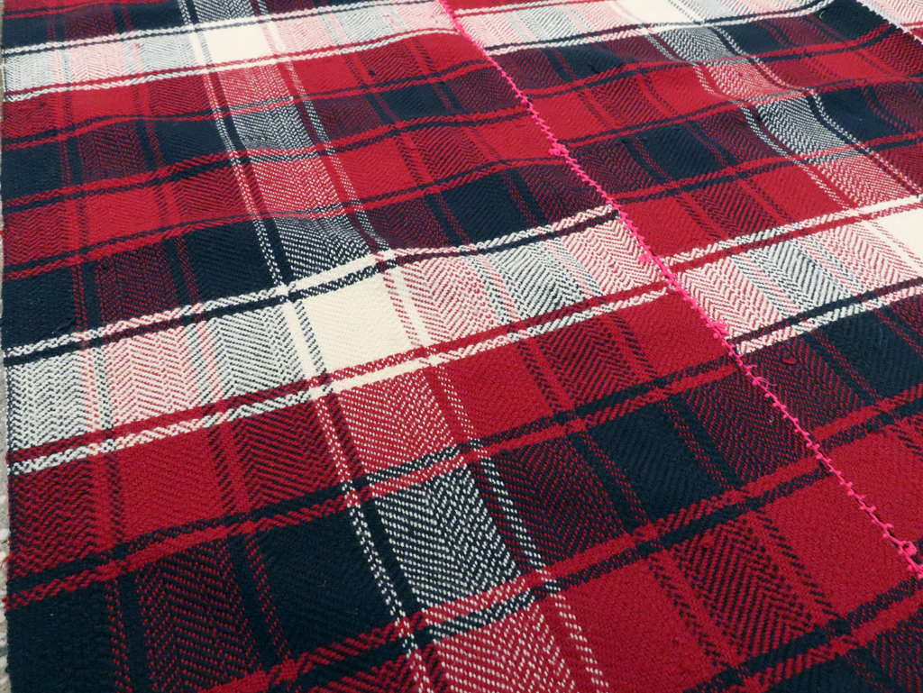 Vintage Persian Square Textile, No.28959 - Gss