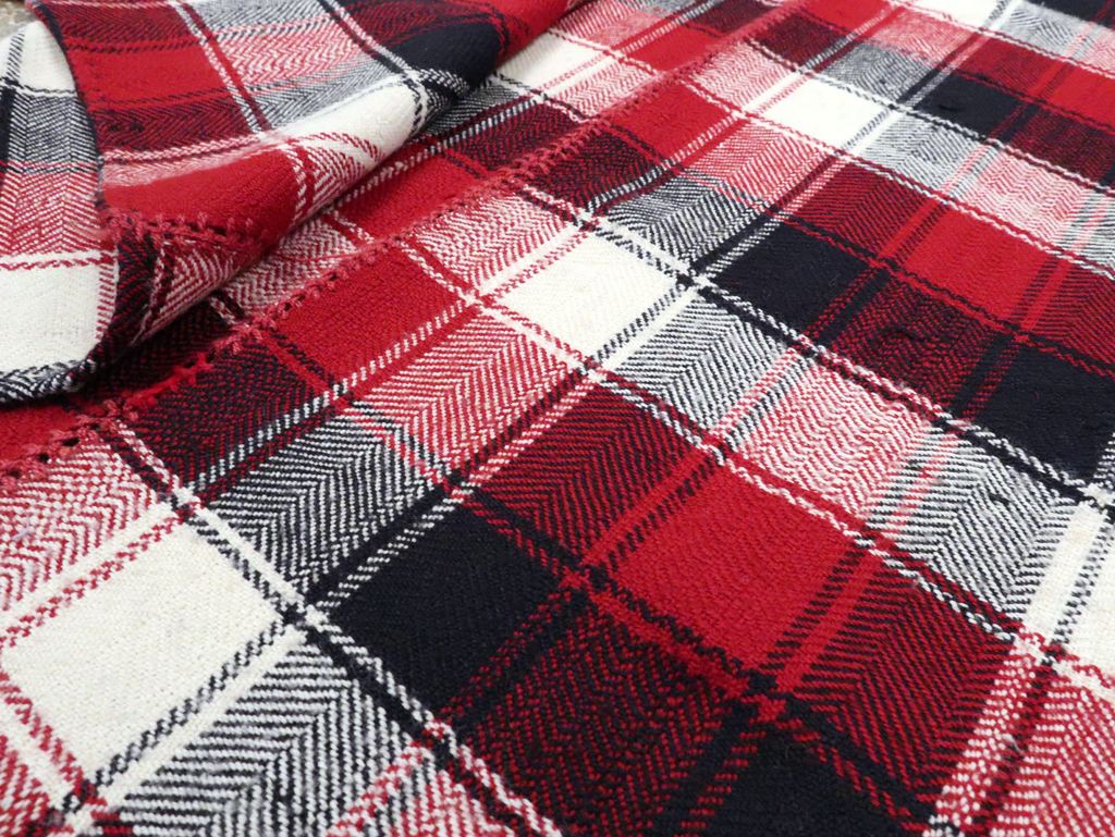 Vintage Persian Square Textile, No.28968 - Gss