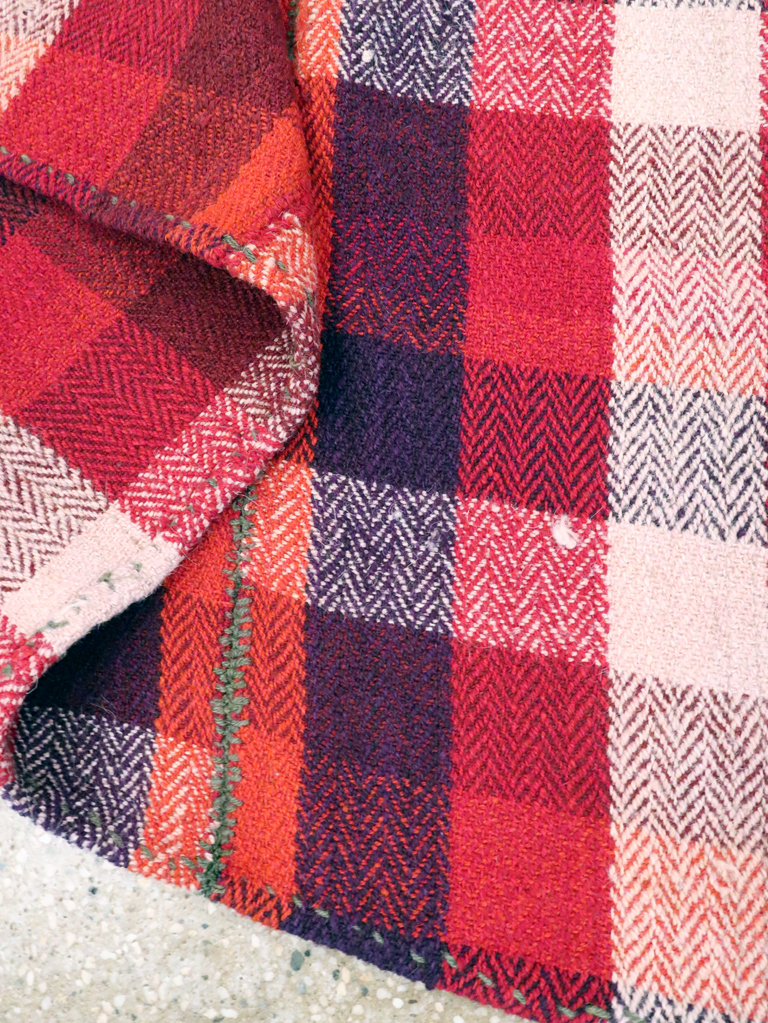 Vintage Persian Square Textile, No.28980 - Gss