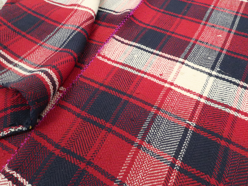 Vintage Persian Square Textile, No.28982 - Gss