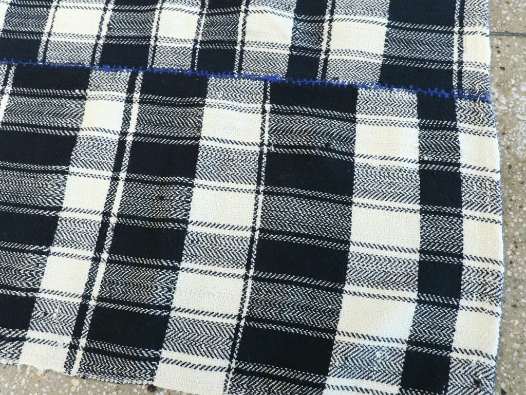 Vintage Persian Square Textile, No.29000 - Gss