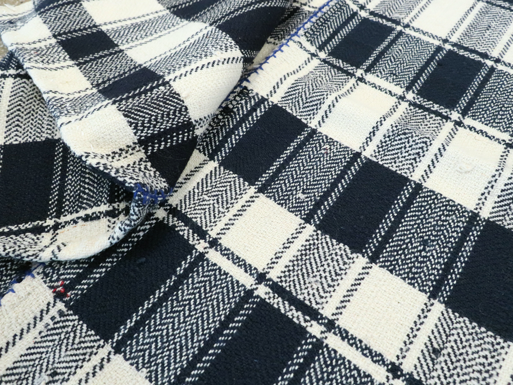 Vintage Persian Square Textile, No.29000 - Gss