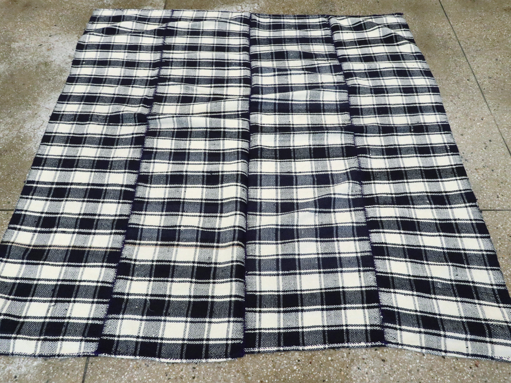 Vintage Persian Square Textile, No.29027 - Gss