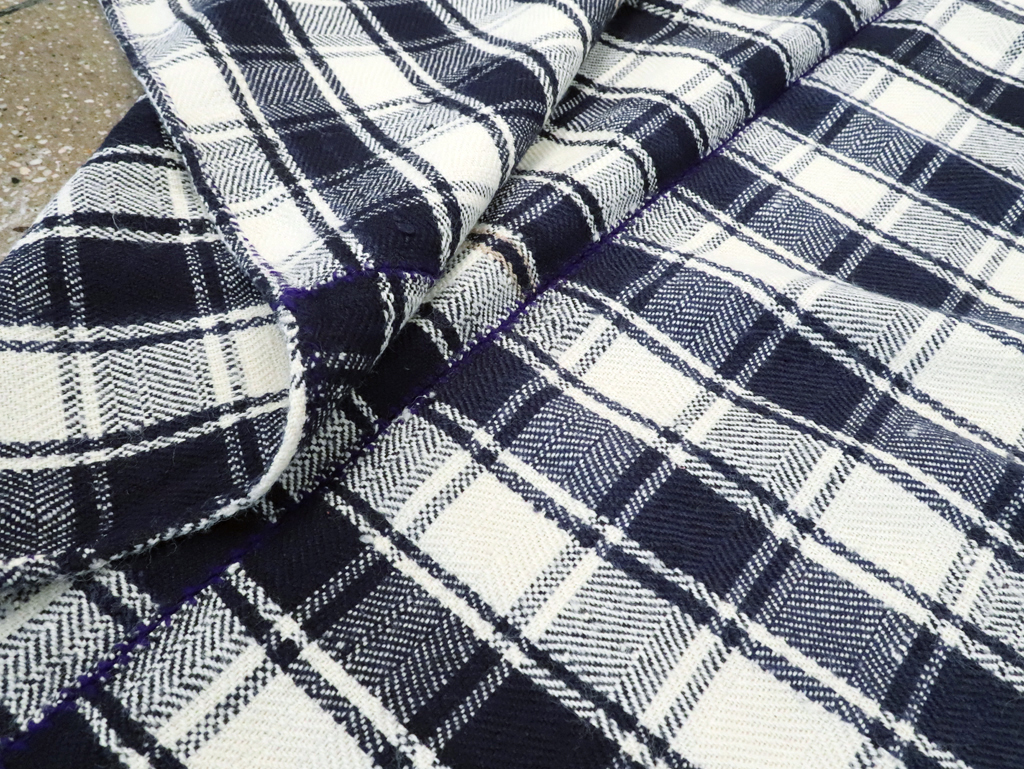 Vintage Persian Square Textile, No.29027 - Gss