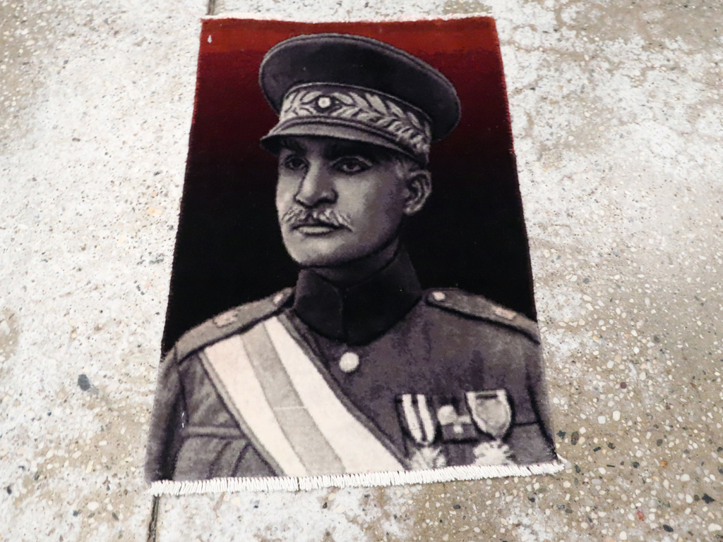 Vintage Persian Tabriz Pictorial Rug, No.29069 - Gss