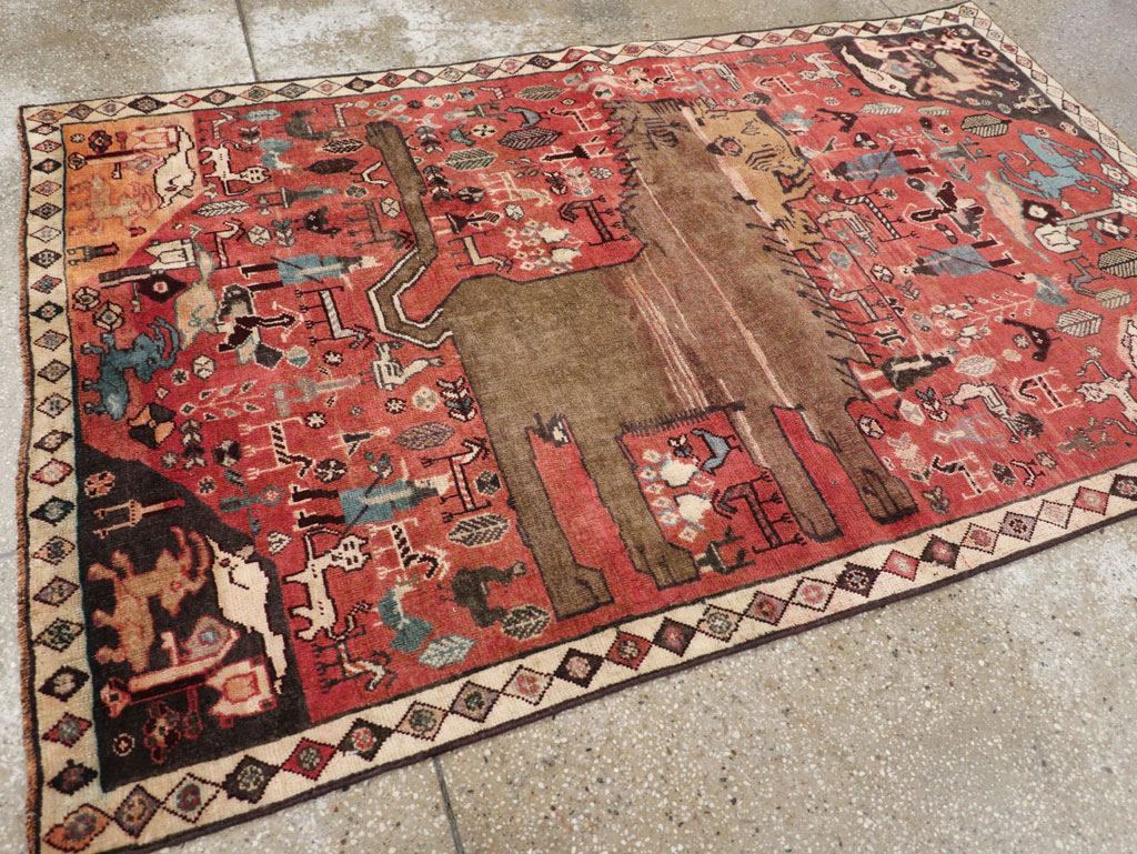 Vintage Persian Qashqai Pictorial Accent Rug, No.29085 - Gss