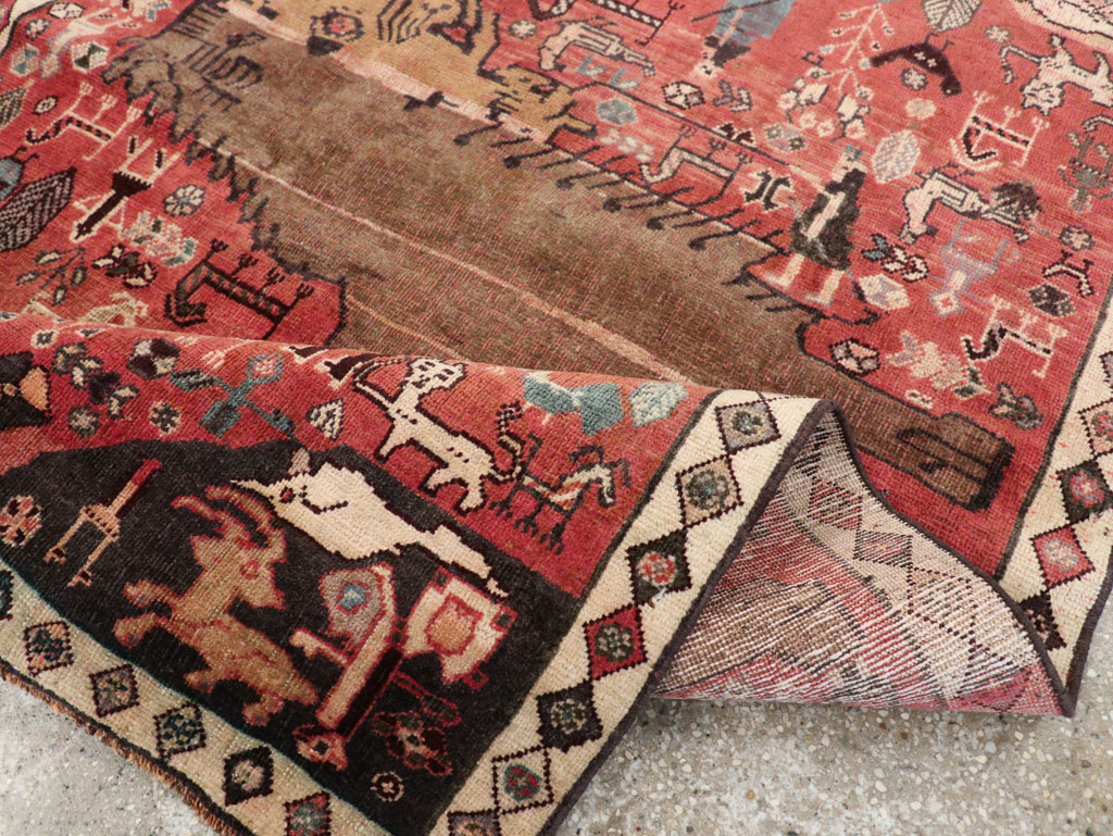 Vintage Persian Qashqai Pictorial Accent Rug, No.29085 - Gss