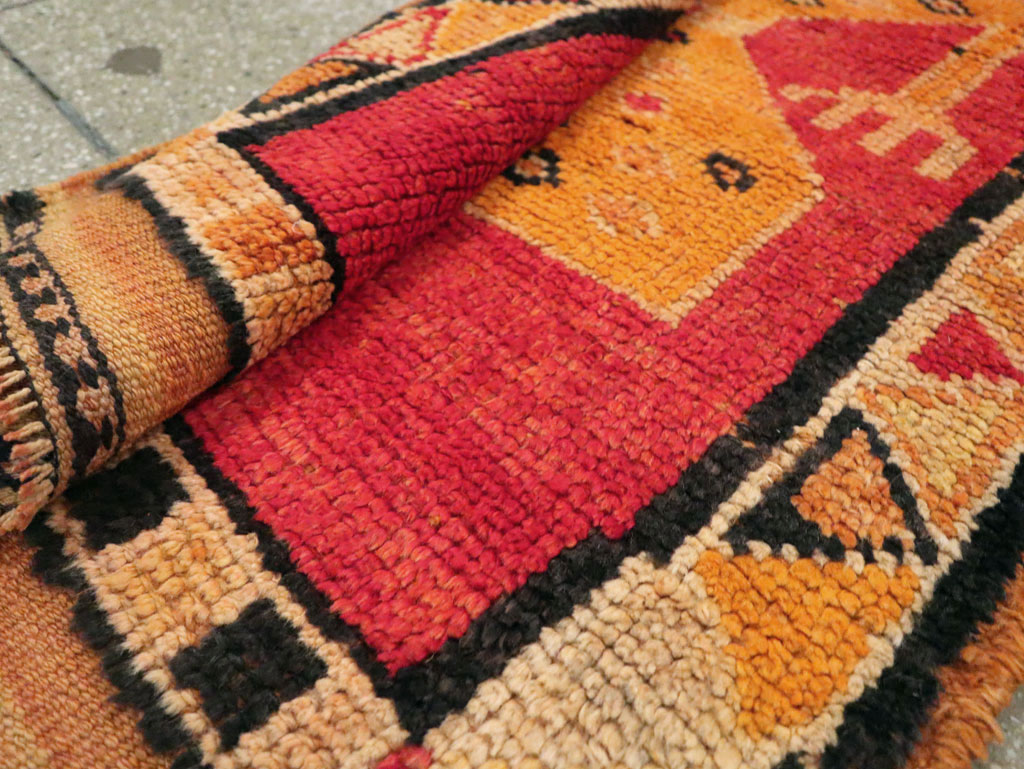 Vintage Turkish Anatolian Pictorial Runner, No.29102 - Gss