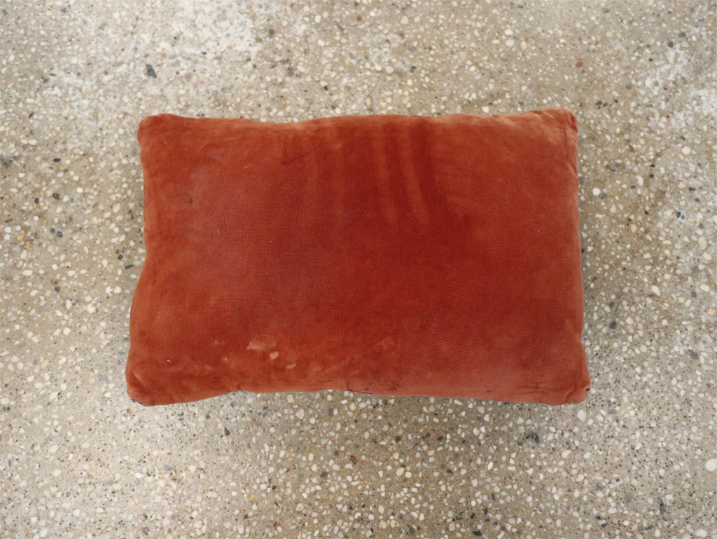 Antique Persian Bag Face Pillow, No.29136 - Gss