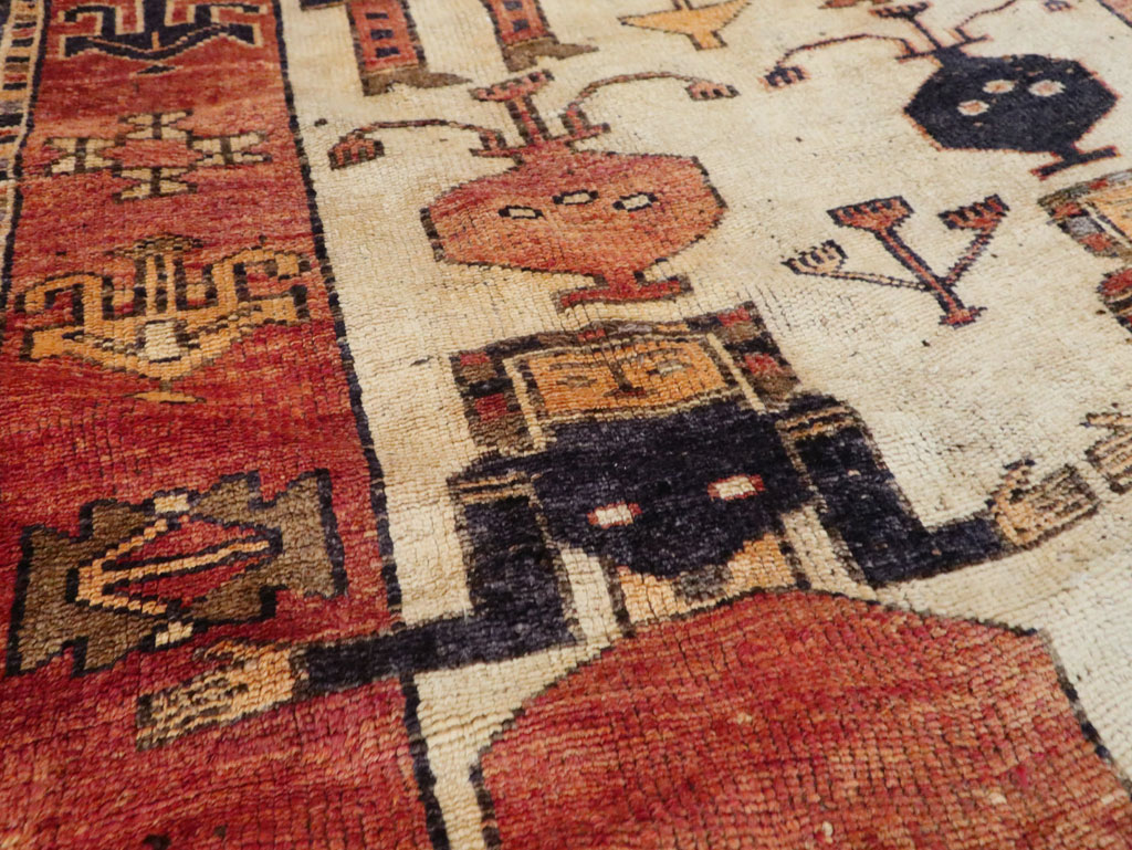 Vintage Persian Bakhtiari Pictorial Rug, No.29169 - Gss