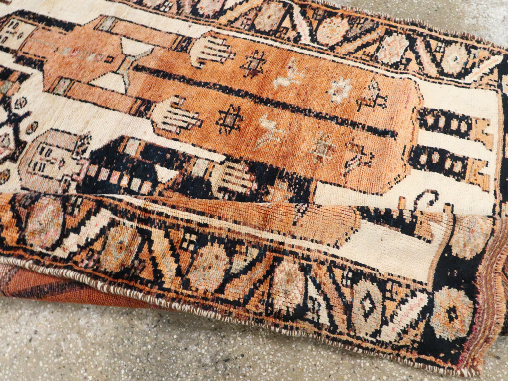 Vintage Persian Bakhtiari Pictorial Rug, No.29171 - Gss